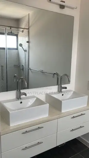 Furnished 3bdrm Townhouse / Terrace in Pleasantplaces And, Oyarifa