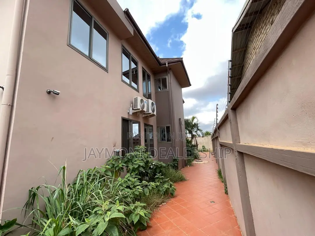 Furnished 4bdrm Mansion in Nagies Angle School, Kumasi Metropolitan