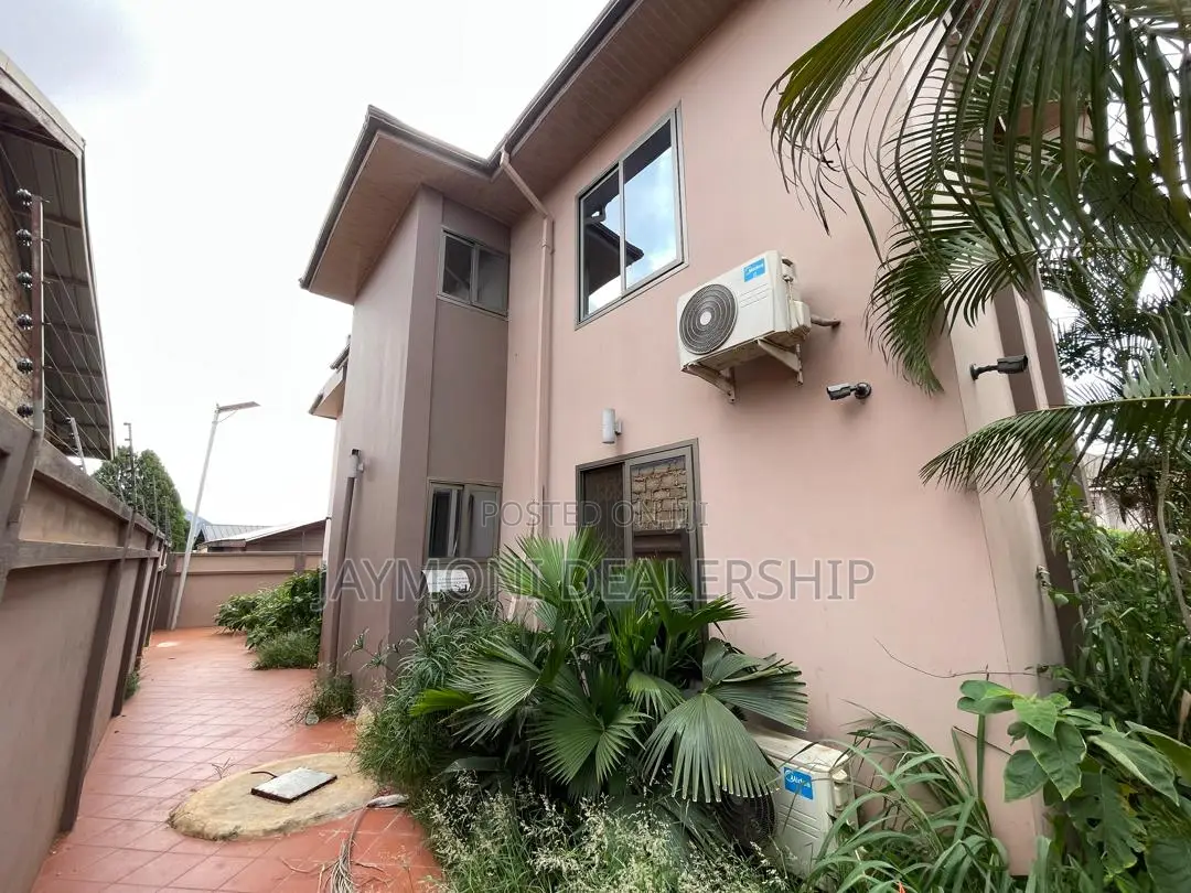 Furnished 4bdrm Mansion in Nagies Angle School, Kumasi Metropolitan