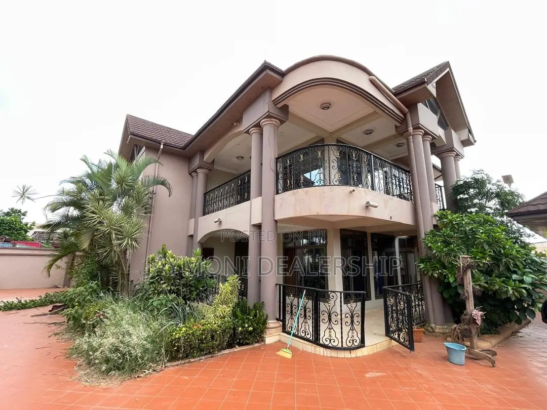 Furnished 4bdrm Mansion in Nagies Angle School, Kumasi Metropolitan