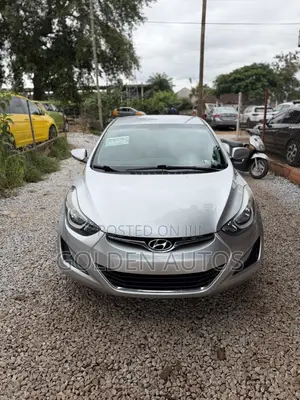 Hyundai Elantra SE 4dr Sedan (1.8L 4cyl 6A) 2015 Silver