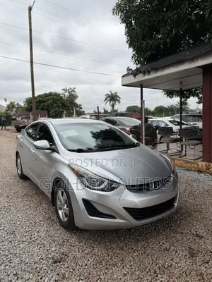 Hyundai Elantra SE 4dr Sedan (1.8L 4cyl 6A) 2015 Silver