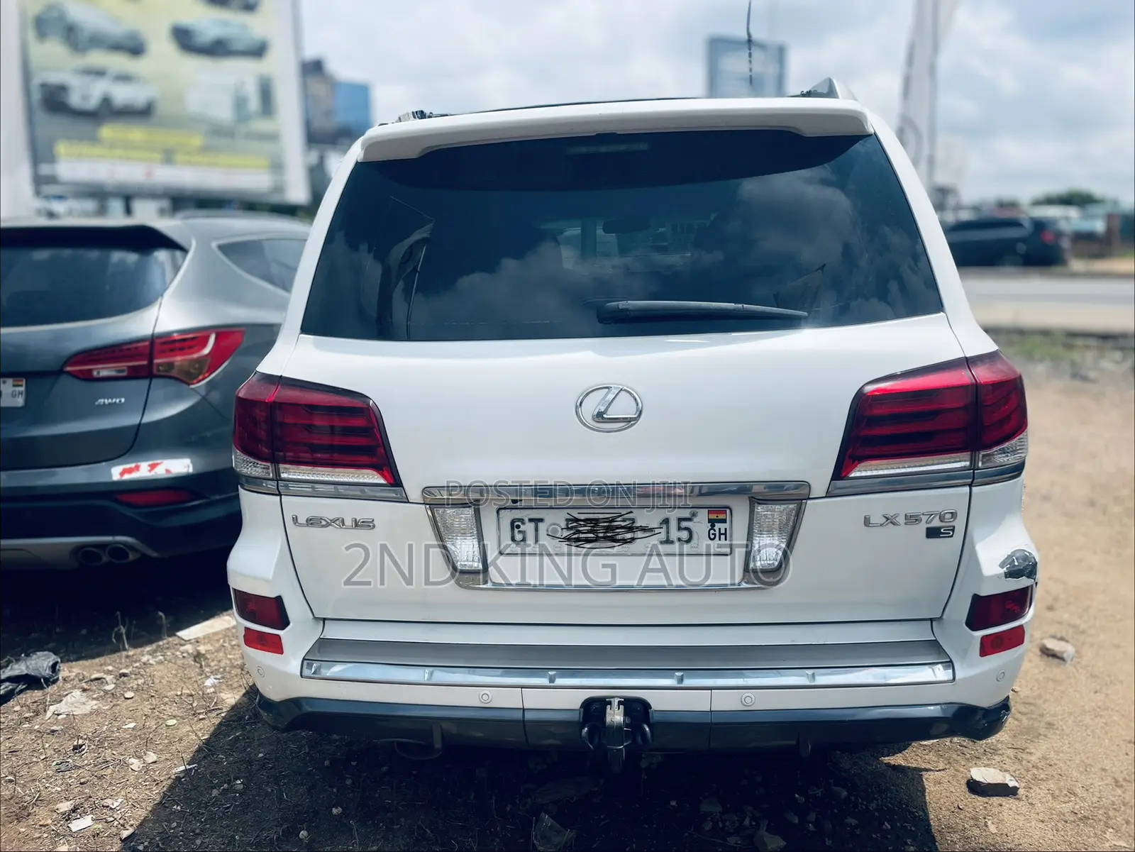 Lexus LX 570 AWD 2015 White