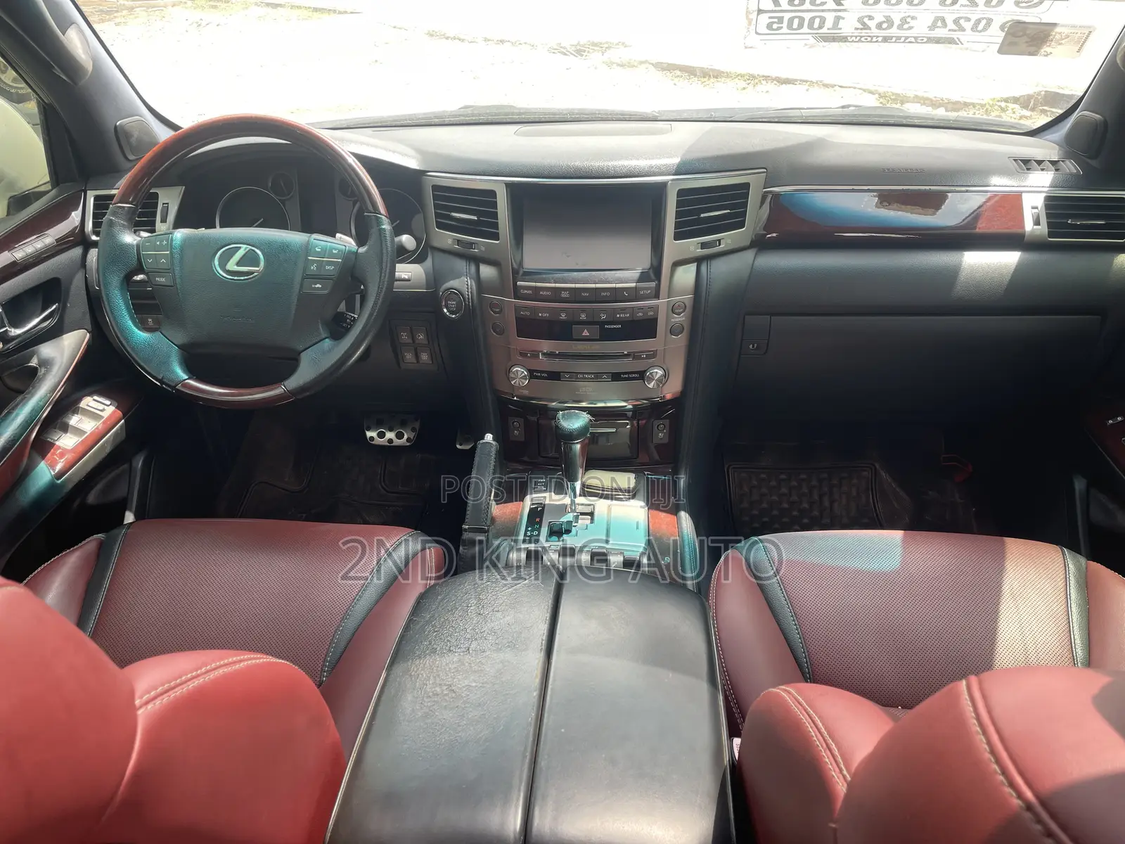 Lexus LX 570 AWD 2015 White