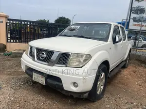Nissan Navara 2014 White