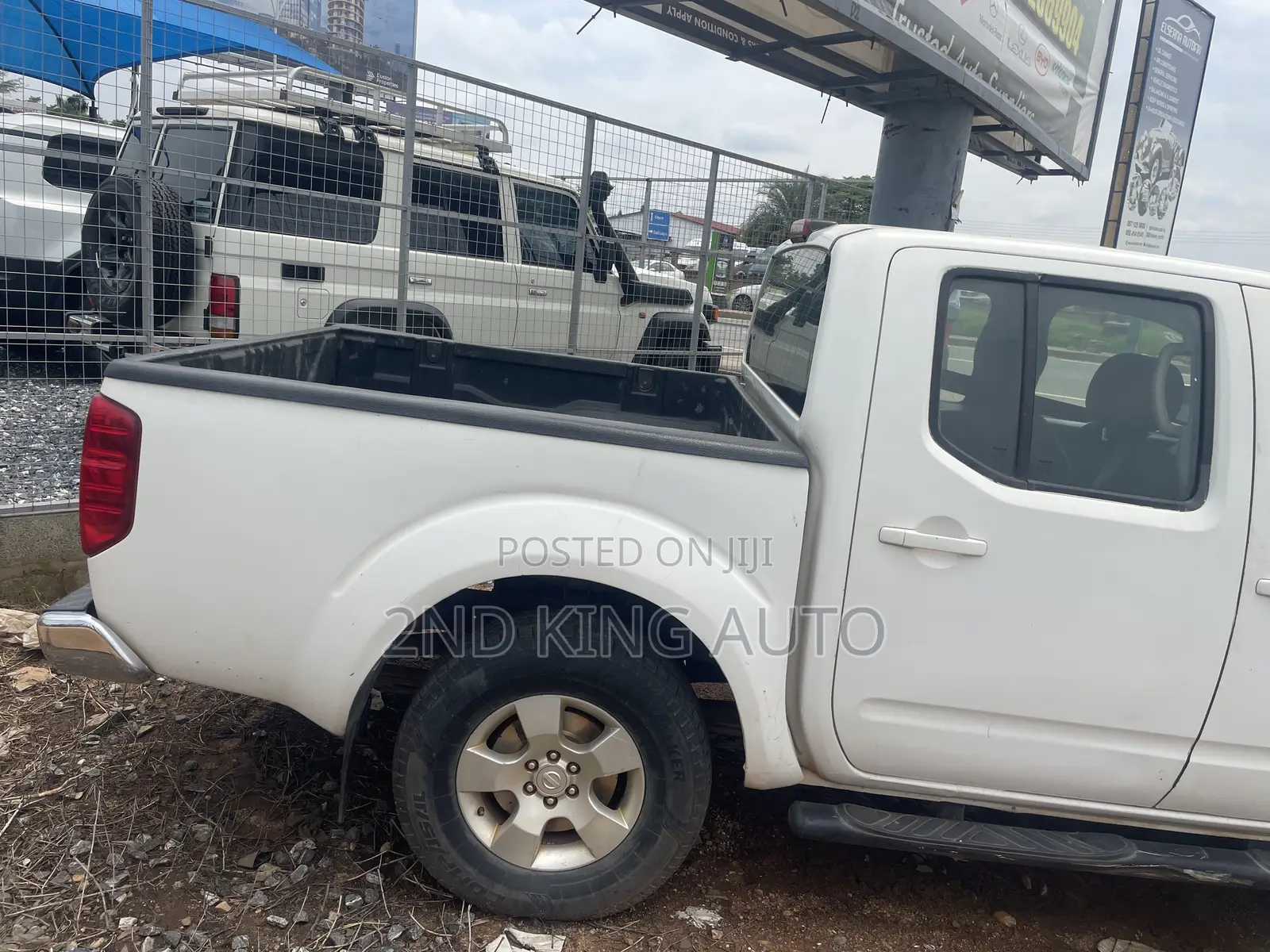 Nissan Navara 2014 White