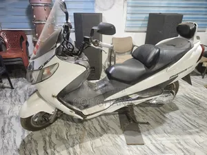 Suzuki 2007 White