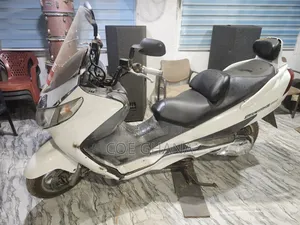 Suzuki 2007 White