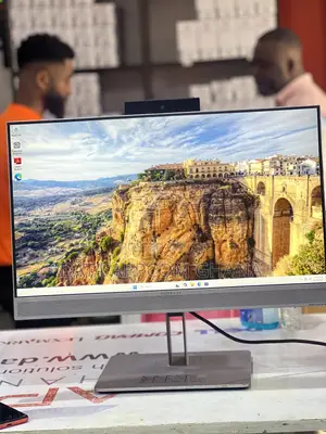 Desktop Computer HP EliteOne 800 G6 8GB Intel Core i5 SSD 256GB