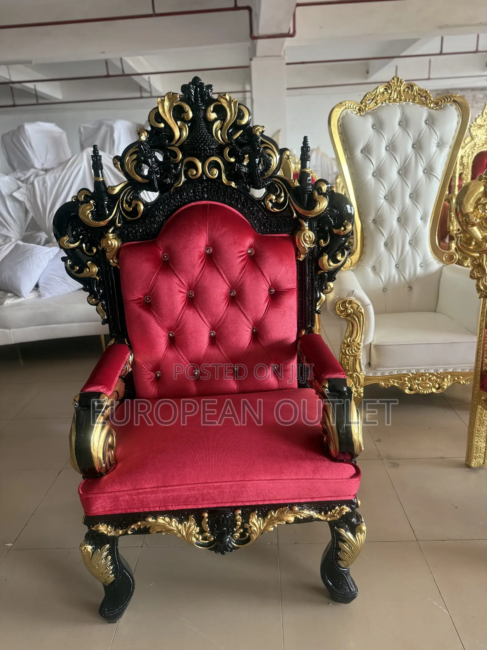 Royal Throne Chairs