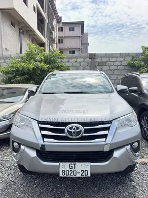Toyota Fortuner 2020 Silver