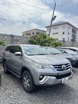 Toyota Fortuner 2020 Silver