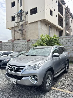 Toyota Fortuner 2020 Silver