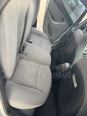 Hyundai Elantra Limited 4dr Sedan (1.8L 4cyl 6A) 2015 Silver
