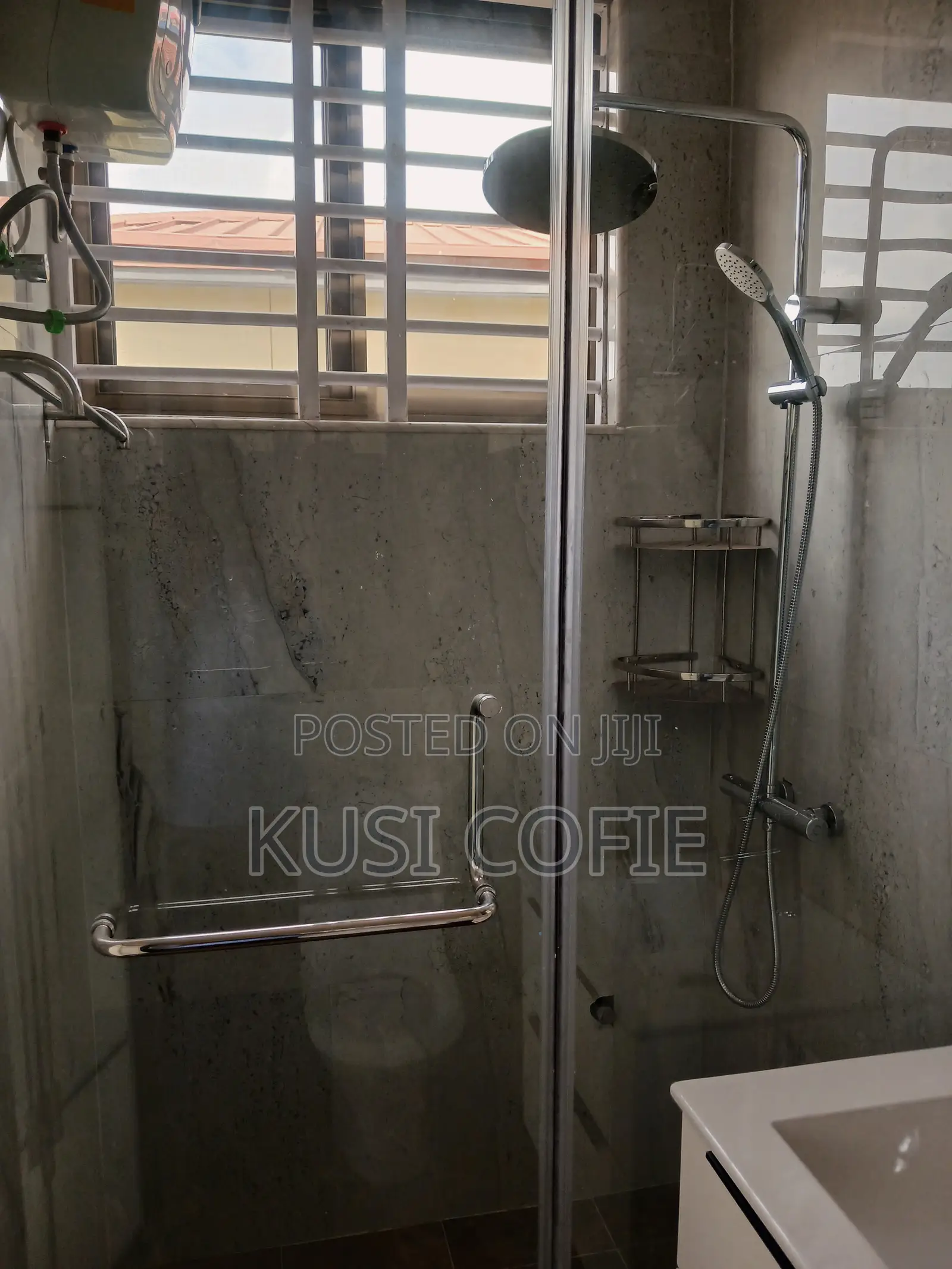 2bdrm Apartment in Papao for rent