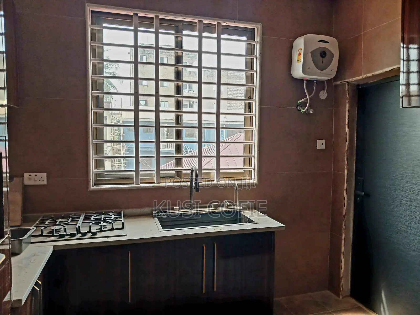 2bdrm Apartment in Papao for rent