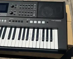 Yamaha PSR E” 583 New Edition Keyboard