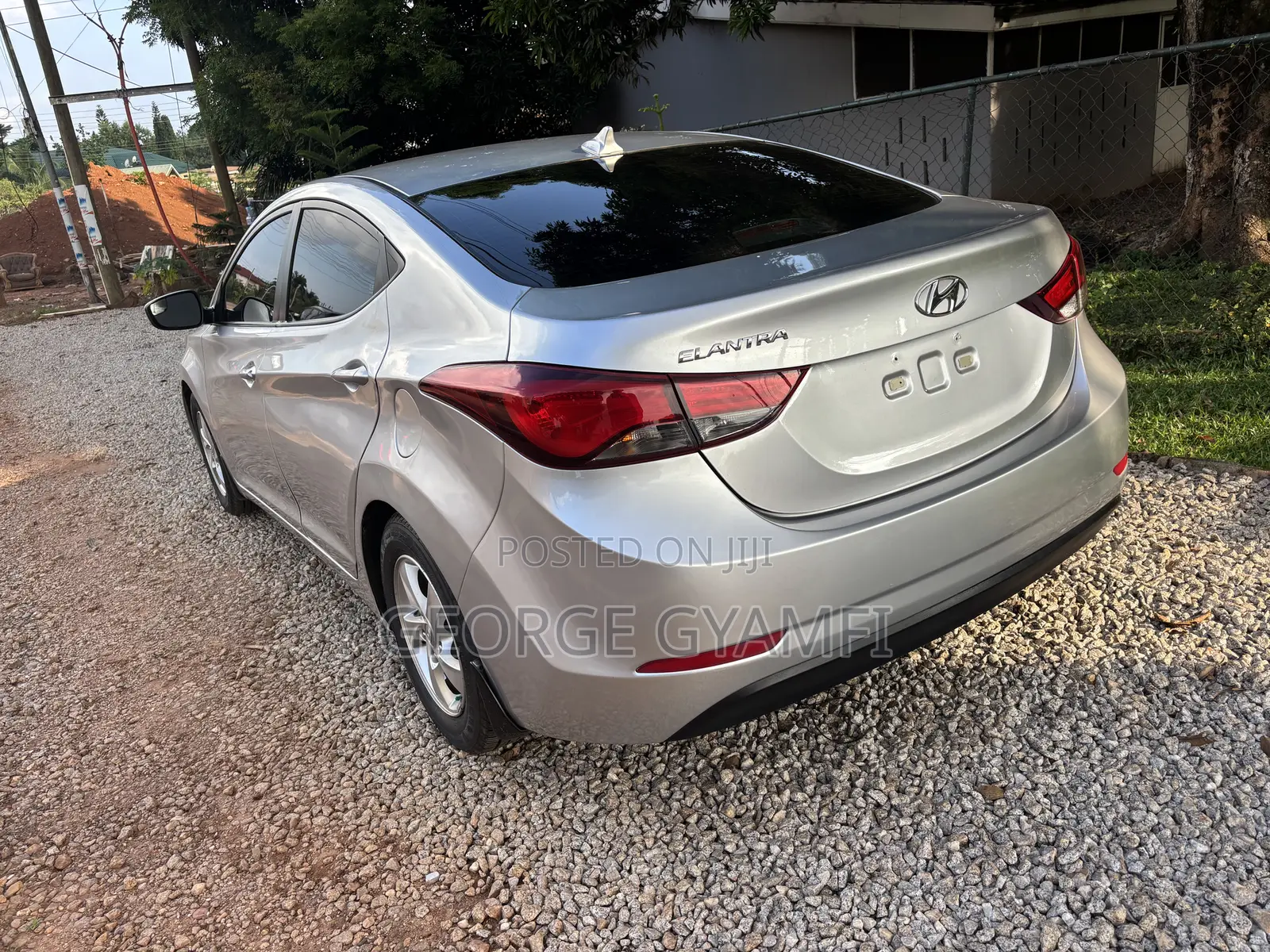 Hyundai Elantra Limited 4dr Sedan (1.8L 4cyl 6A) 2015 Silver