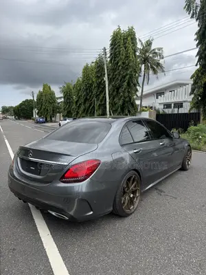 Mercedes-Benz C300 2020 Gray