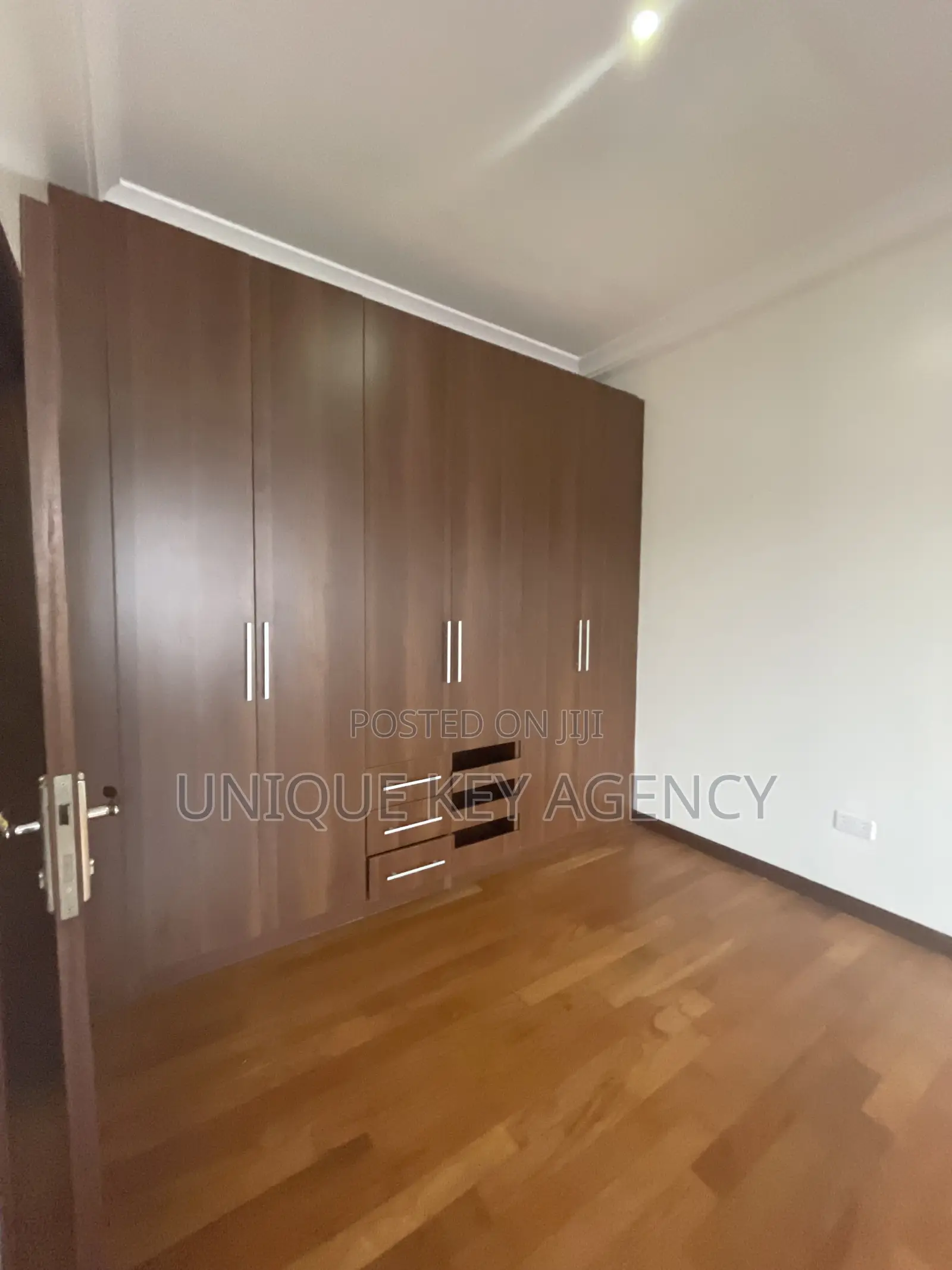 3bdrm House in Unique Key Agency, East Legon for rent