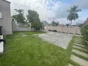 3bdrm House in Unique Key Agency, East Legon for rent