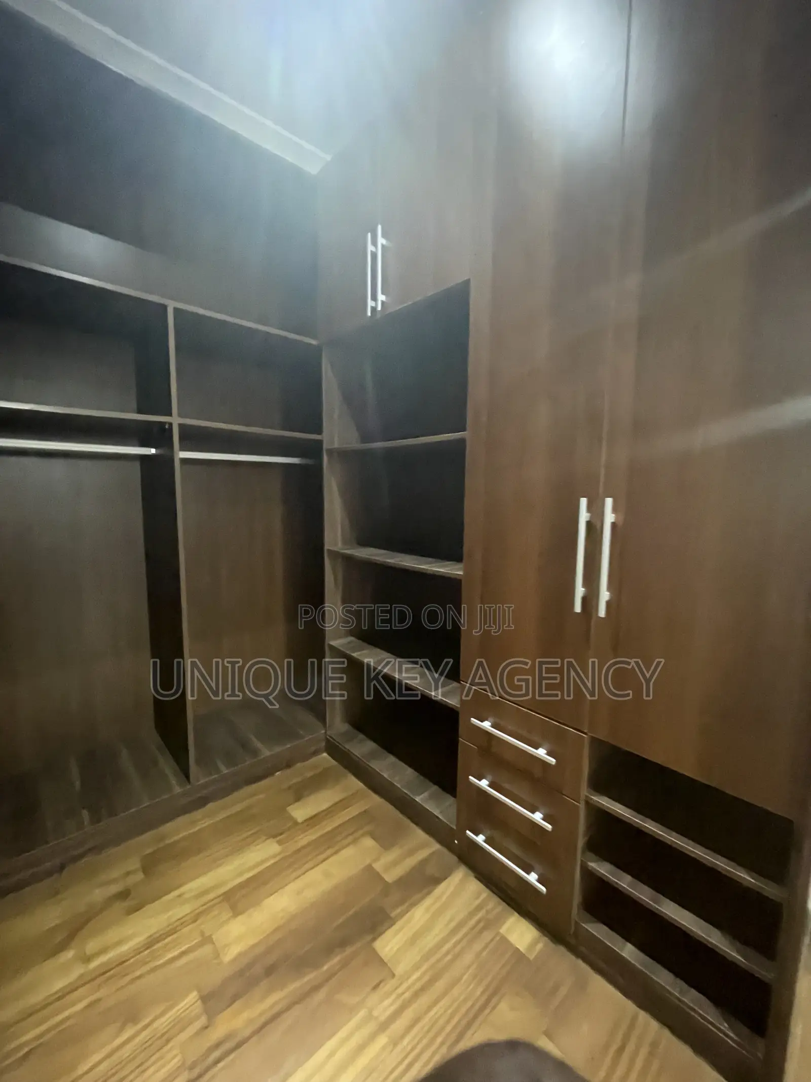 3bdrm House in Unique Key Agency, East Legon for rent