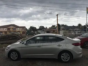 Hyundai Elantra SE 2018 Silver