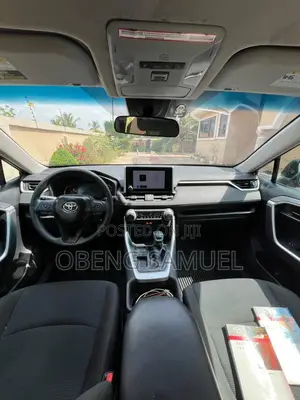 Toyota RAV4 XLE AWD 2023 Black
