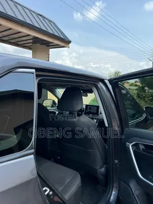 Toyota RAV4 XLE AWD 2023 Black