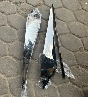 Hyundai Elantra Front Bumper Chrome Trim Shinning 2021 2022 2023