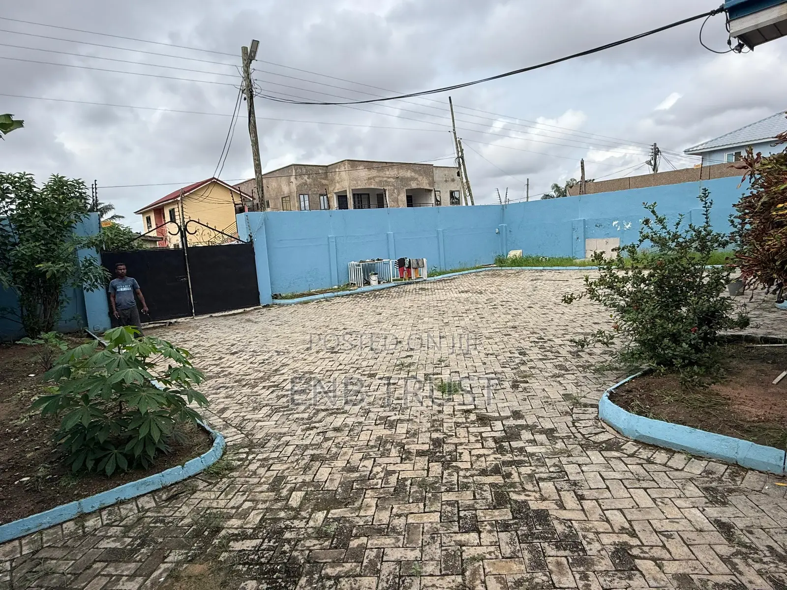 4bdrm House in Awoshie Onyinase, Mangoase for sale