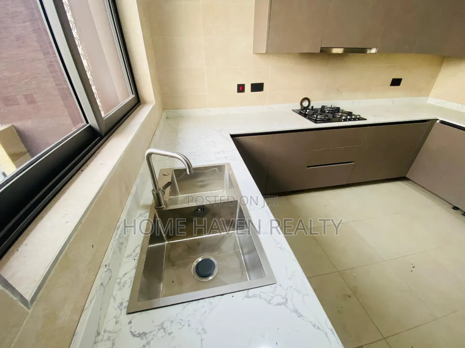 2bdrm Apartment in Abelemkpe, Methodist Church Area for rent