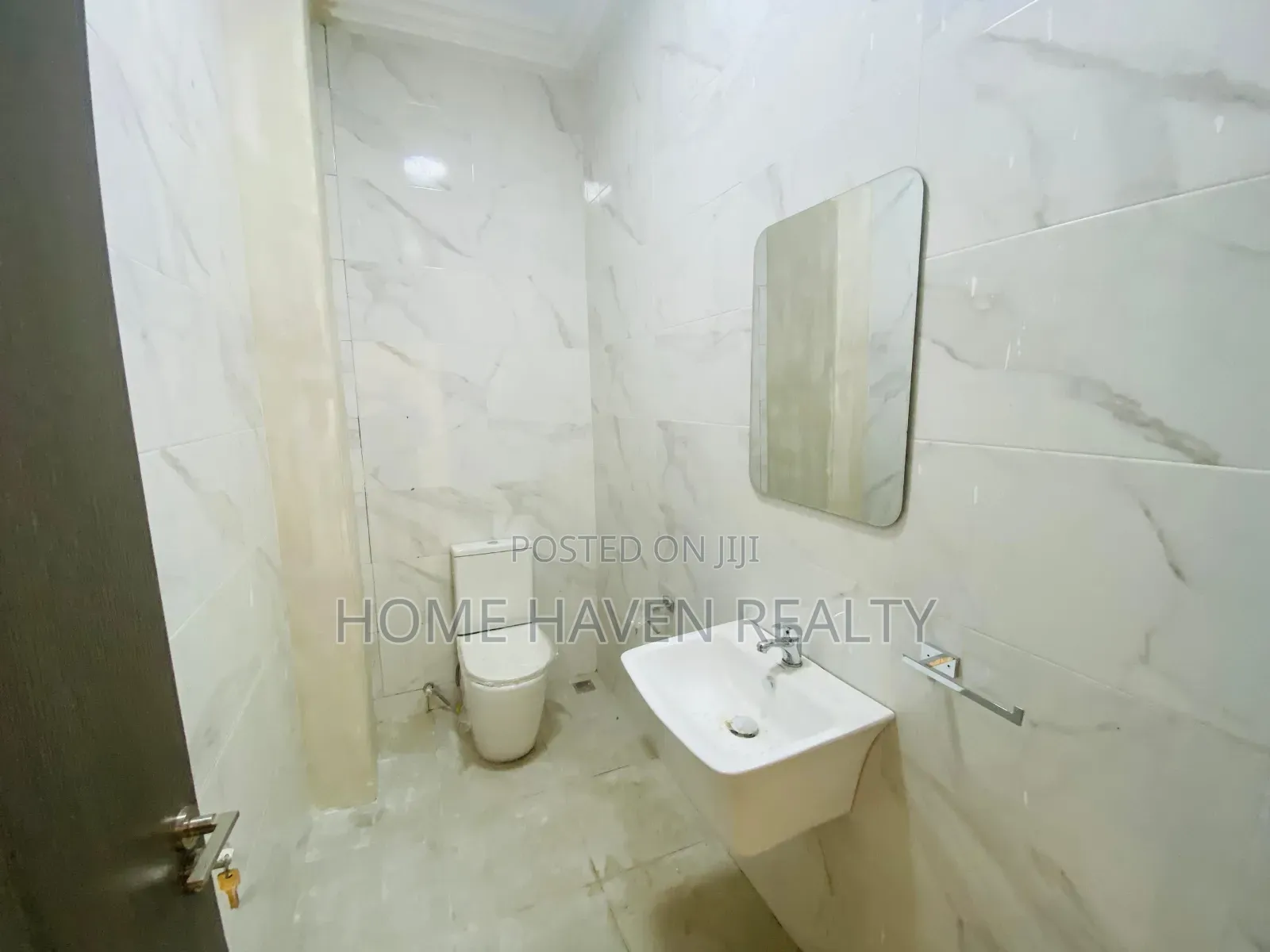 2bdrm Apartment in Abelemkpe, Methodist Church Area for rent