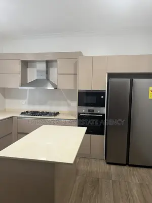 Furnished 4bdrm House in Tesano for rent