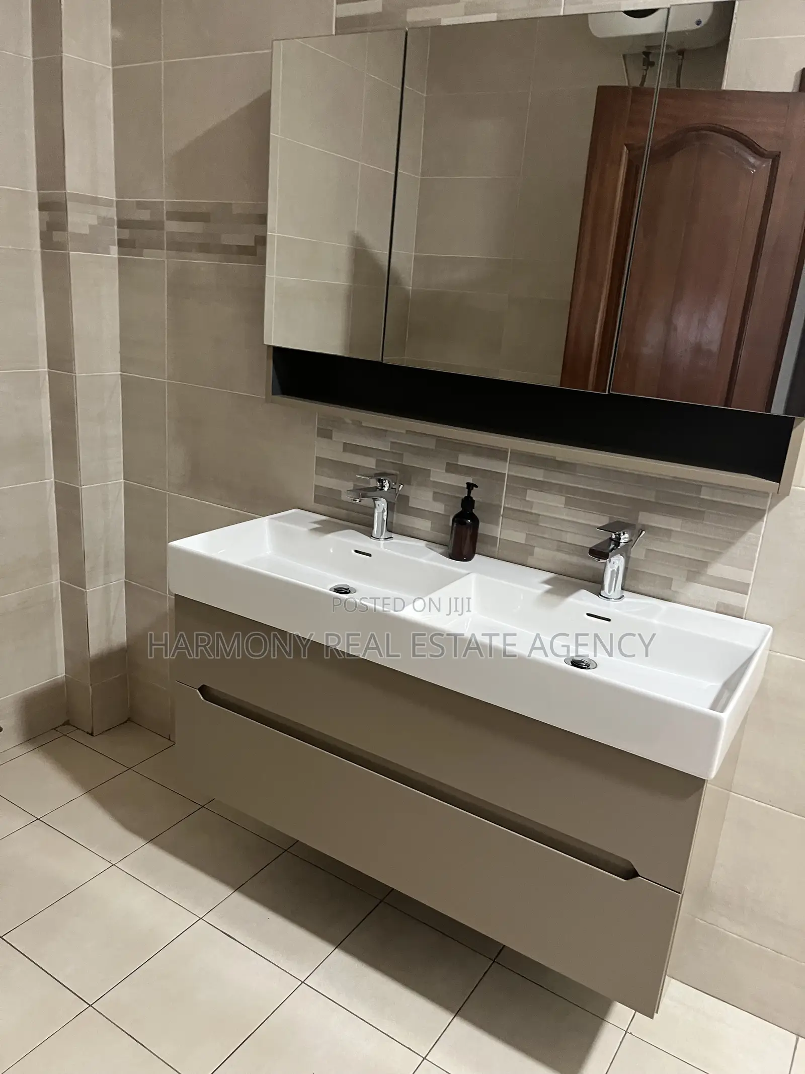 Furnished 4bdrm House in Tesano for rent