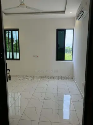 4bdrm Duplex in Kwabenya for sale
