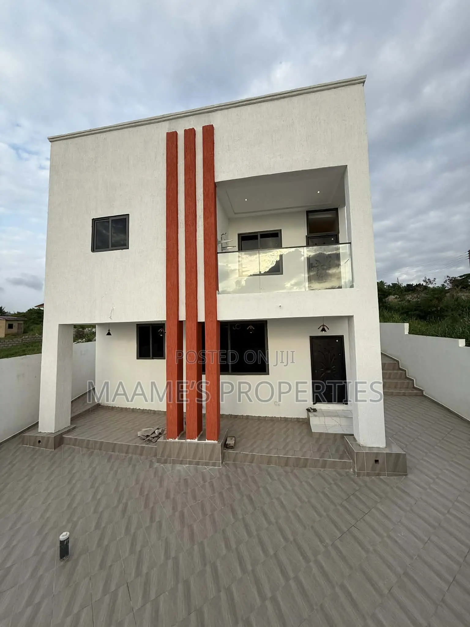 4bdrm Duplex in Kwabenya for sale