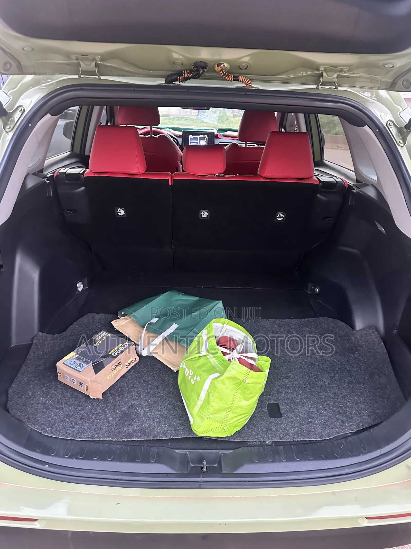 Toyota RAV4 2019 Green