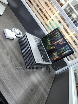 Laptop Apple MacBook Pro 2019 16GB Intel Core i5 SSD 128GB