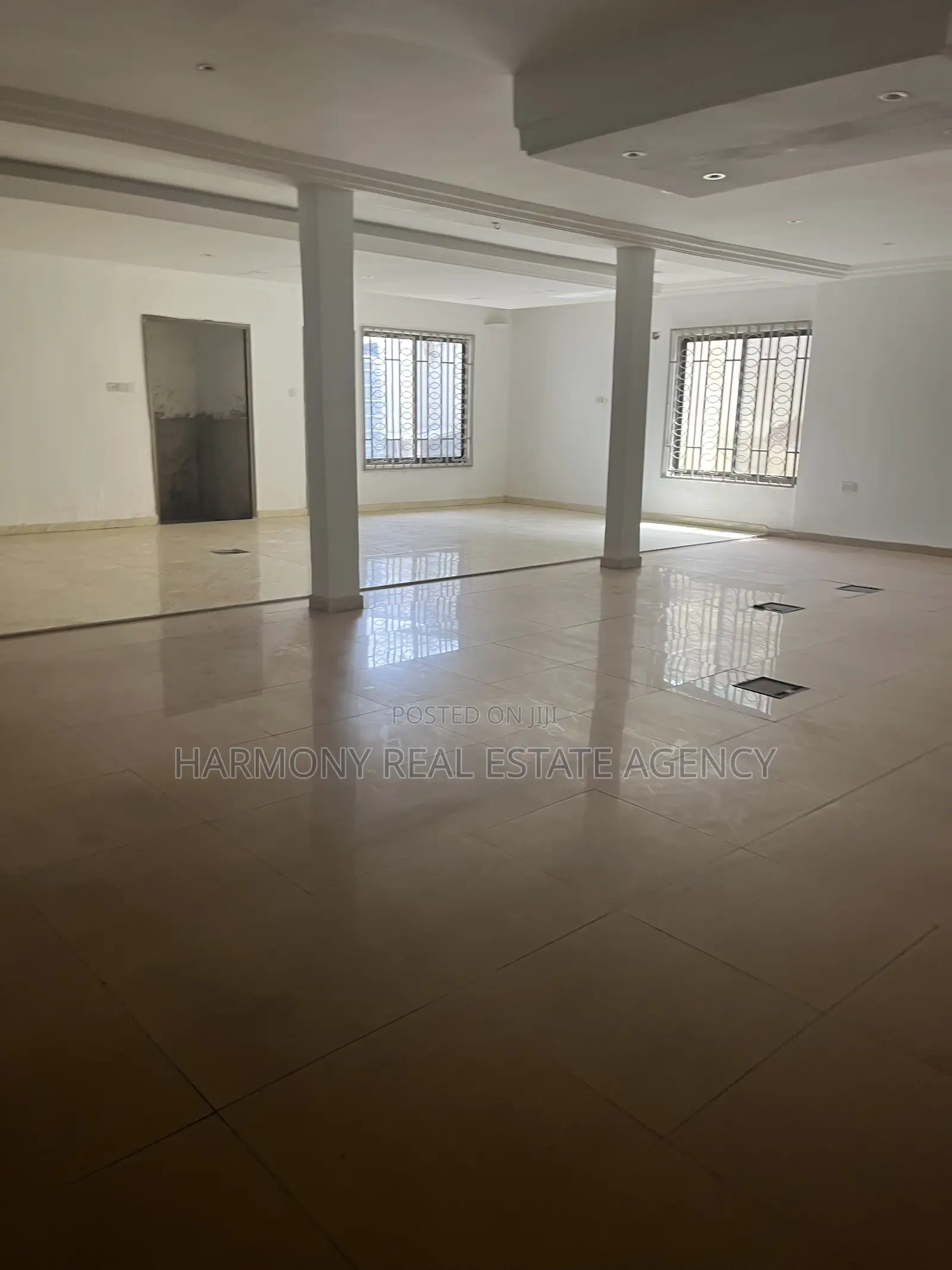 19bdrm House in Abelemkpe for rent