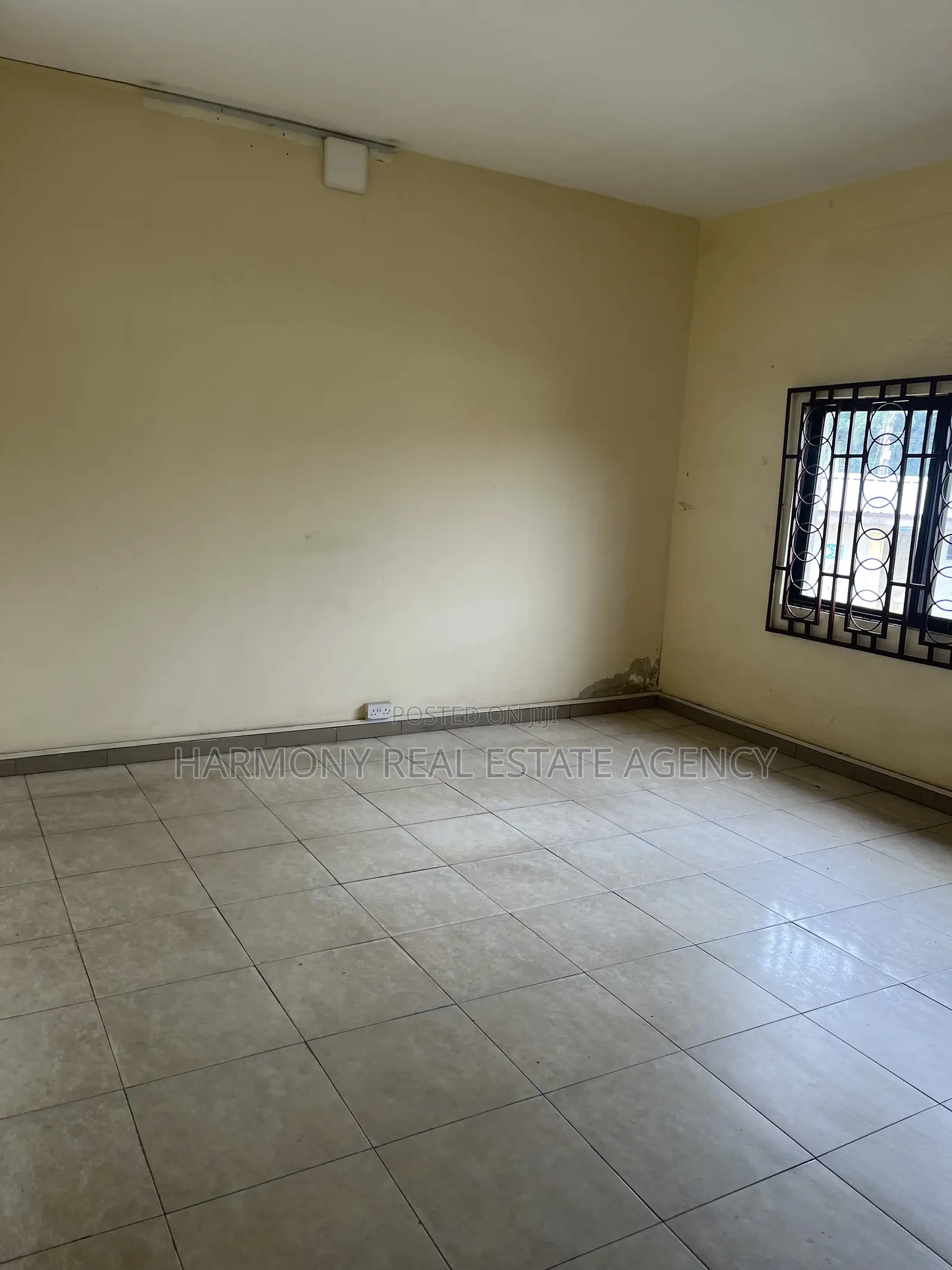 19bdrm House in Abelemkpe for rent
