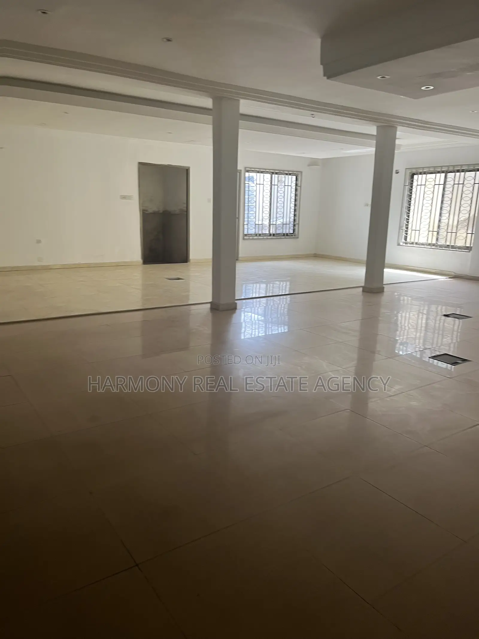 19bdrm House in Abelemkpe for rent