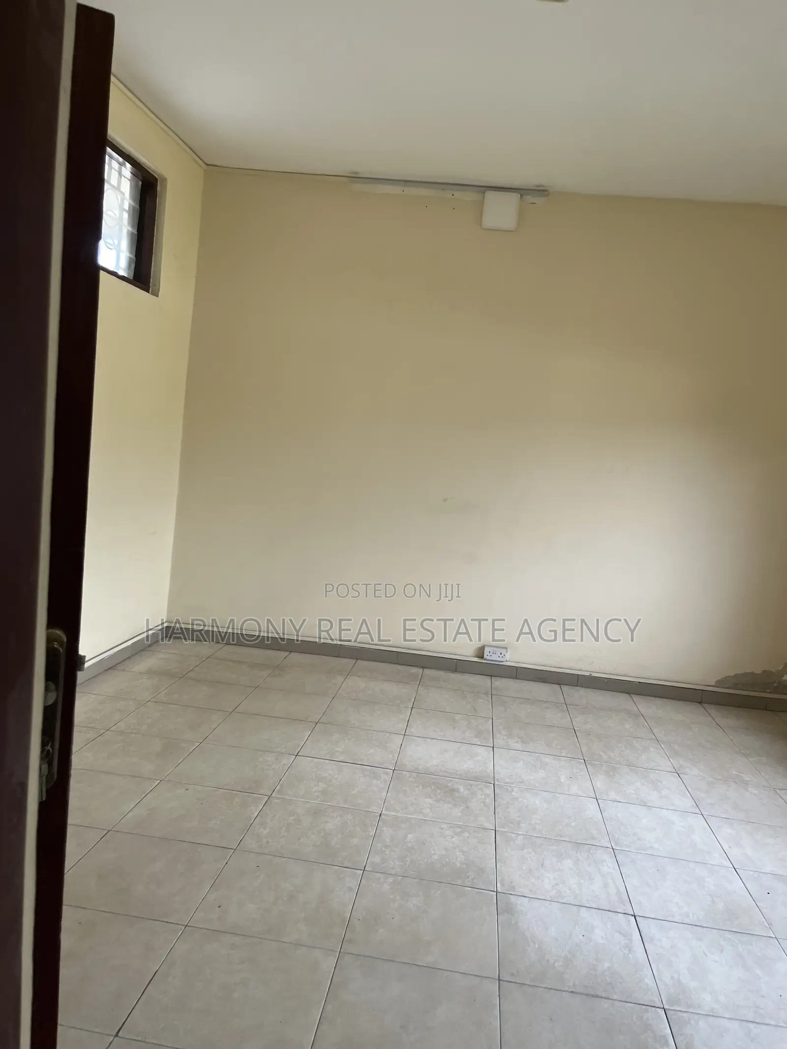 19bdrm House in Abelemkpe for rent
