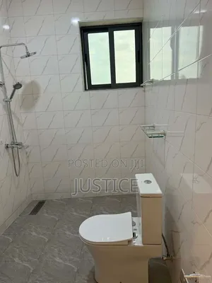 4bdrm House in Acp Pokuase for sale