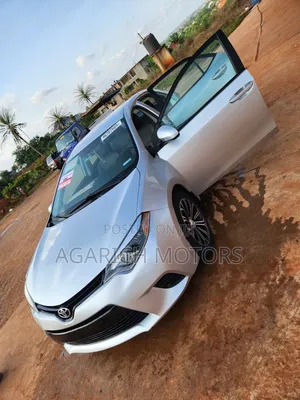 Toyota Corolla LE 4dr Sedan (1.8L 4cyl CVT) 2016 Silver