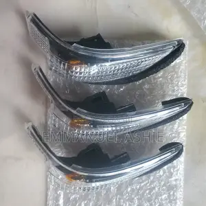 Toyota Vitz/Yaris/Corrolla/Camry Side Mirror Indicator Light