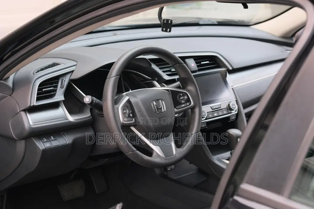 Honda Civic EX 4dr Hatchback (1.5L 4cyl) 2017 Black