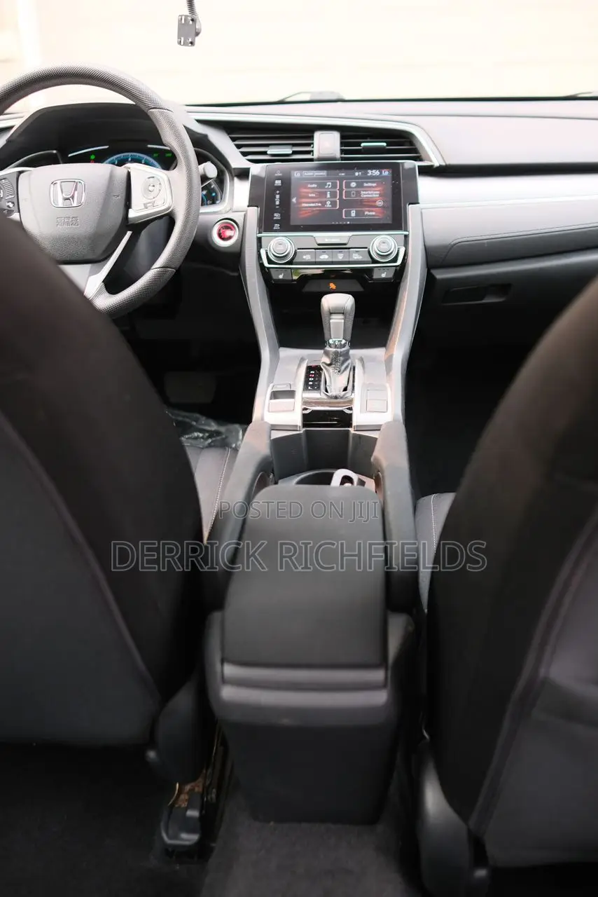 Honda Civic EX 4dr Hatchback (1.5L 4cyl) 2017 Black