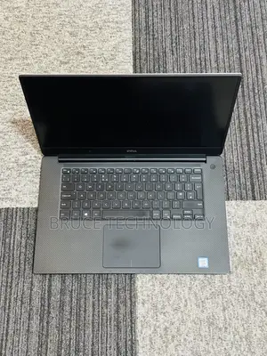 Laptop Dell Precision 15 5520 16GB Intel Xeon SSD 512GB