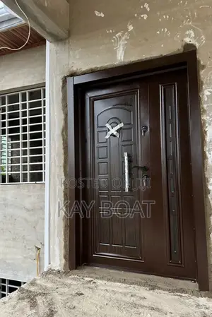 Checked One and Half Door